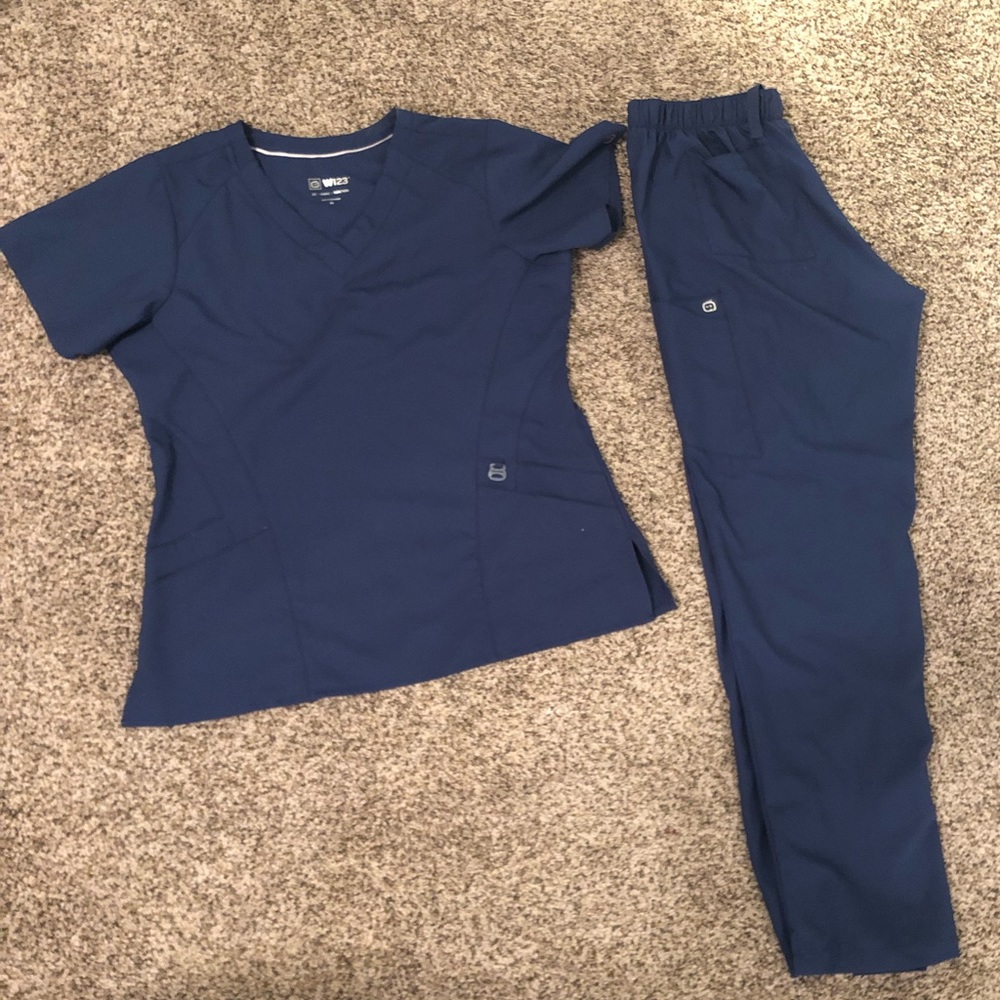 Women’s Scrub Set